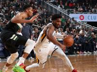 包含爵士主场告捷！米切尔继续发威的词条