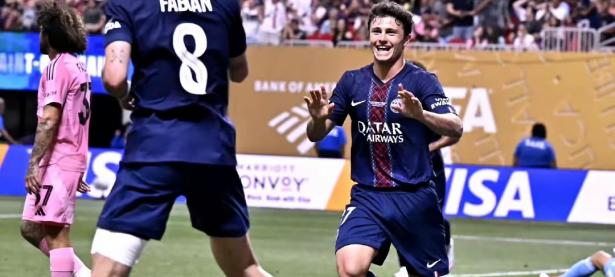 那不勒斯主场击败拉齐奥，继续争冠