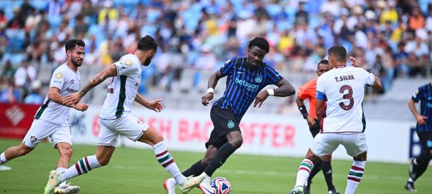 曼城狂胜多特蒙德，轻松晋级欧冠半决赛！的简单介绍