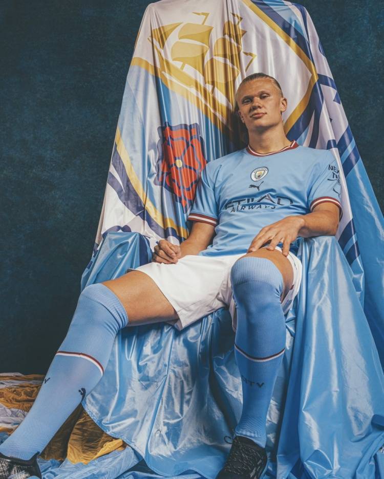 曼城前锋助攻成功,为球队贡献关键一球的简单介绍 曼城前锋助攻成功,为球队贡献关键一球的简单介绍