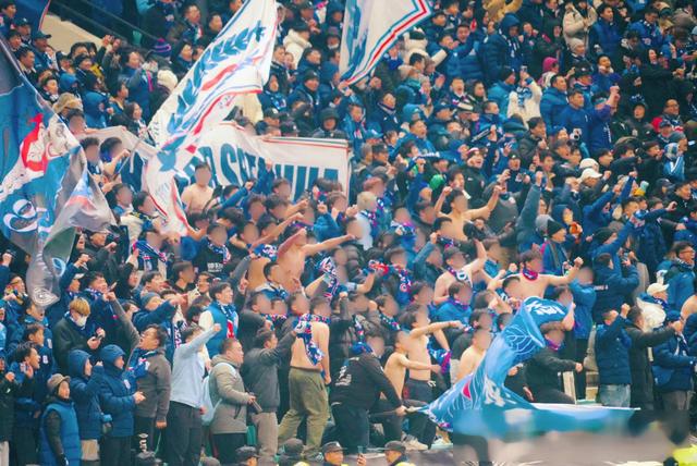 激烈比拼展现风采,球迷期待不已 激烈比拼展现风采,球迷期待不已