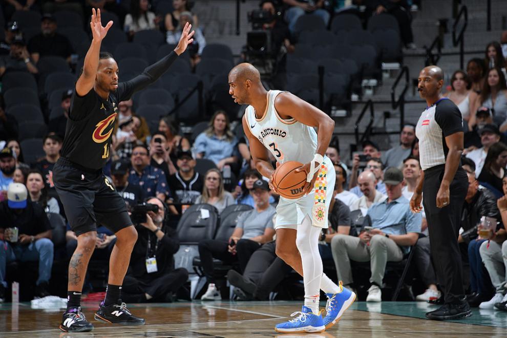 关于爵士胜马刺,米切尔手感火热砍下40分的信息 关于爵士胜马刺,米切尔手感火热砍下40分的信息