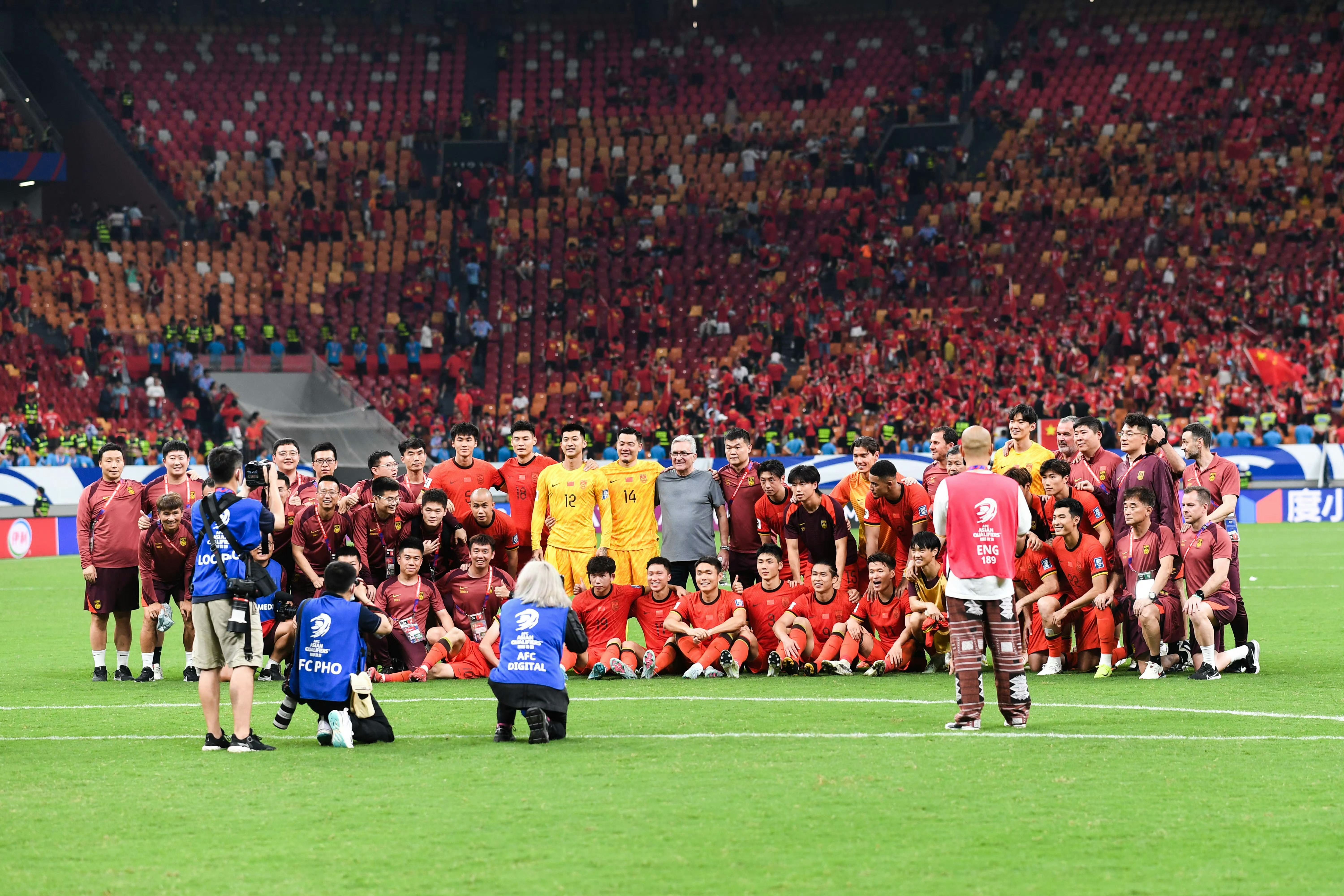 世界级赛事在即,球员们为国争光做好准备 世界级赛事在即,球员们为国争光做好准备