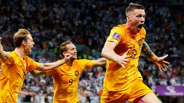 关于荷兰队在欧预赛中展现了强大实力的信息 关于荷兰队在欧预赛中展现了强大实力的信息