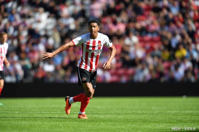 包含桑德兰逼平斯托克城,展现韧性和实力的词条 包含桑德兰逼平斯托克城,展现韧性和实力的词条